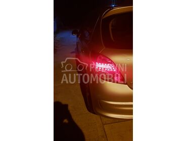 Peugeot 207 restyling, 2.700 €, 2010. Hečbek, Dizel | 1398 cm3, 123.456 km, 50kW (68 KS), Manuelni 5 brzina, 4/5 vrata, 5 sedišta, Zemun