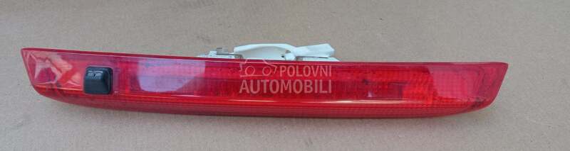 Stop svetlo srednje za Ford Fusion od 2002. do 2012. god. - 6M21-13A601