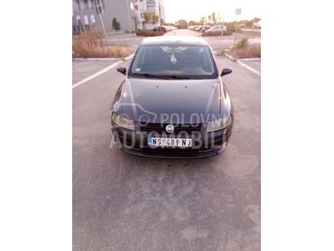 Fiat Stilo, 750 €, 2002. Hečbek, Dizel | 1910 cm3, 350.000 km, 85kW (116 KS), Manuelni 5 brzina, 4/5 vrata, 5 sedišta, Borča