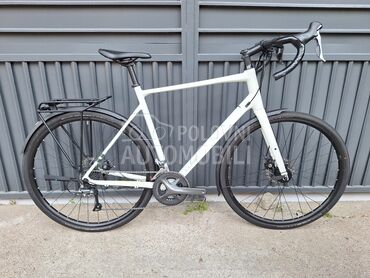 Cube Nuroad Fe 2025, 570 €, 2025. , Drumski, Brzina: 16, Aluminijum, Bela, Novi Sad