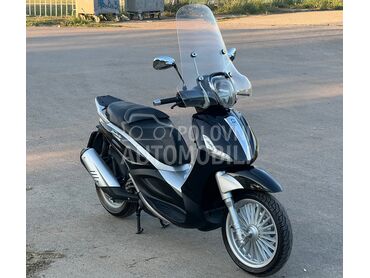 Piaggio Beverly 300ie NOV, 2.499 €, 2011. , 278 cm3, 50.000 km, 16kW (22 KS), Scooter, Železnik
