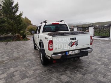 Isuzu D-Max, Po dogovoru, 2011. Pickup, Dizel | 2500 cm3, 153.000 km, 121kW (165 KS), Manuelni 5 brzina, 4/5 vrata, 5 sedišta, Boroštica