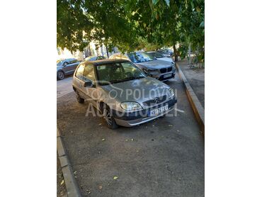 Citroen Saxo, 450 €, 2001. Limuzina, Benzin | 1100 cm3, 210.000 km, 44kW (60 KS), Manuelni 4 brzine, 2/3 vrata, 4 sedišta, Novi Sad