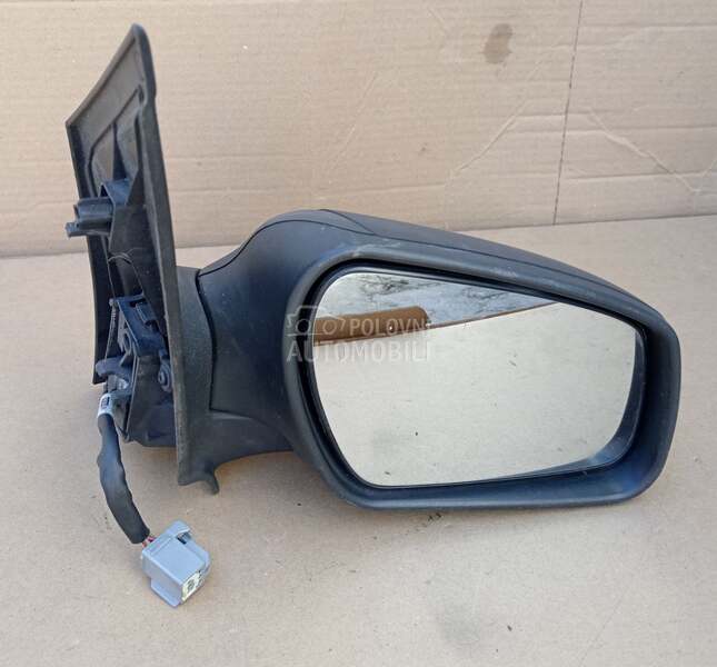 Retrovizor desni za Ford Focus od 2004. do 2008. god. - E9014292