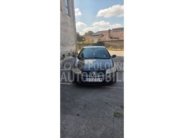 Renault Megane 1.9 dci (može zamena), 1.950 €, 2005. Kabriolet/Roadster, Dizel | 1870 cm3, 200.000 km, 88kW (120 KS), Manuelni 6 brzina, 2/3 vrata, 4 sedišta, Sombor