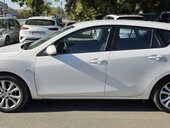 Mazda 3 1.6b N.O.V