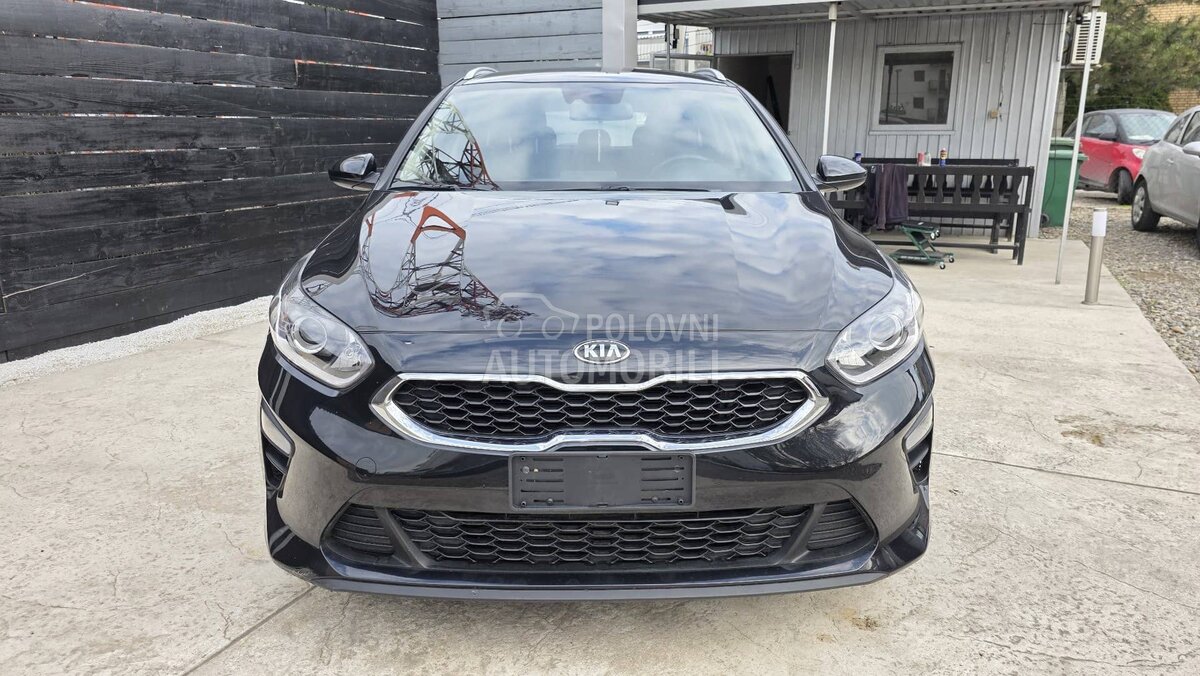 Kia cee`d sw 1.6 CRDI (возможна замена)