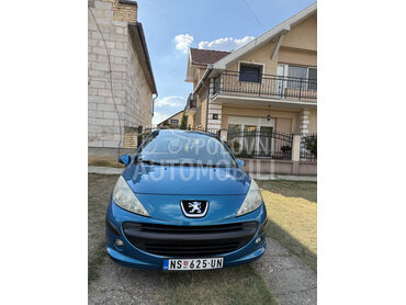 Peugeot 207 1.4 VTi, 3.600 €, 2009. Hečbek, Benzin | 1397 cm3, 192.700 km, 70kW (95 KS), Manuelni 5 brzina, 4/5 vrata, 5 sedišta, Žabalj