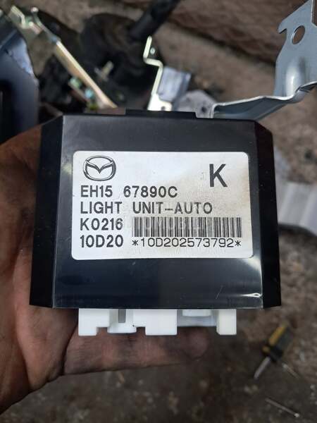 Modul automatskih svetala za Mazda CX-7 od 2008. do 2012. god.