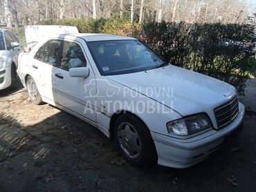 Mercedes Benz C 180, 900 €, 1998. Limuzina, Benzin | 1799 cm3, 60.000 km, 90kW (122 KS), Manuelni 5 brzina, 4/5 vrata, 5 sedišta, Inđija