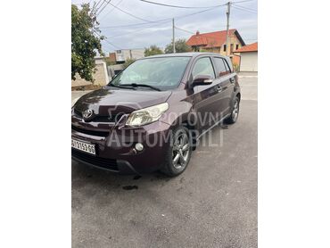 Toyota Urban Cruiser 1.4D (može zamena), 7.000 €, 2010. Džip/SUV, Dizel | 1364 cm3, 300.000 km, 66kW (90 KS), Manuelni 6 brzina, 4/5 vrata, 5 sedišta, Lazarevac
