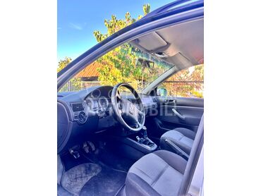 Volkswagen Golf 4 (može zamena), 3.400 €, 2003. Karavan, Dizel | 1896 cm3, 245.600 km, 74kW (101 KS), Manuelni 6 brzina, 4/5 vrata, 5 sedišta, Užice