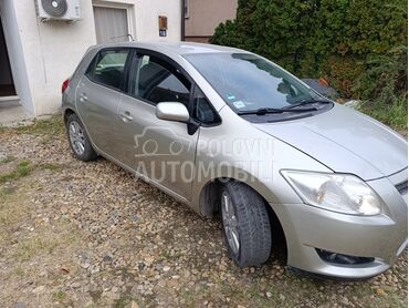 Toyota Auris 2.0D,   d4d (može zamena), 3.900 €, 2008. Limuzina, Dizel | 2000 cm3, 323.000 km, 96kW (131 KS), Manuelni 6 brzina, 4/5 vrata, 5 sedišta, Beograd