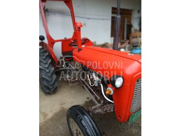 IMT 533, 3.200 €, 1978. , Standardni traktori, 24kW (33 KS), 2x2, Novi Sad