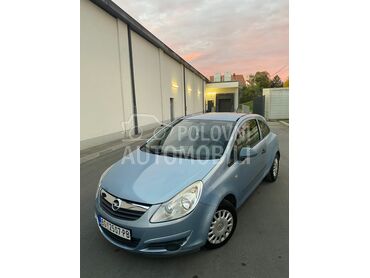 Opel Corsa D, 2.150 €, 2007. Hečbek, Benzin | 1229 cm3, 287.550 km, 59kW (80 KS), Manuelni 5 brzina, 2/3 vrata, 5 sedišta, Surčin