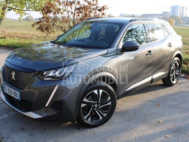 Peugeot 2008 1.2b autom. allure