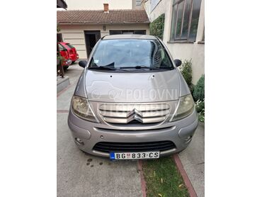 Citroen C3, 2.050 €, 2006. Hečbek, Benzin | 1124 cm3, 119.708 km, 44kW (60 KS), Manuelni 5 brzina, 4/5 vrata, 5 sedišta, Beograd