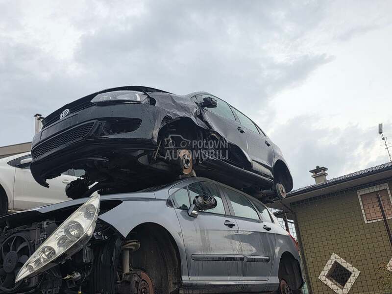 Volkswagen Polo 2013 - kompletan auto u delovima