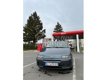 Fiat Punto 1.2 16v, 1.200 €, 2002. Hečbek, Benzin | 1242 cm3, 178.000 km, 59kW (80 KS), Manuelni 5 brzina, 4/5 vrata, 5 sedišta, Niš