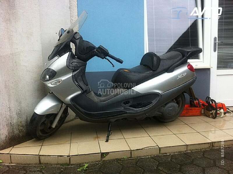 Piaggio x9 500 delovi
