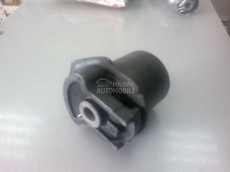 Silen blok za Toyota Yaris, Yaris Verso