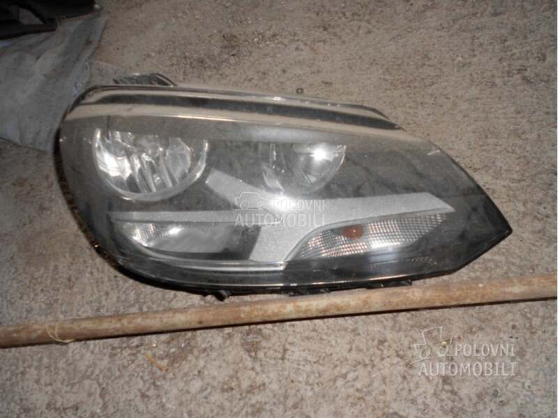 Desni far za Volkswagen EOS za 2012. god.