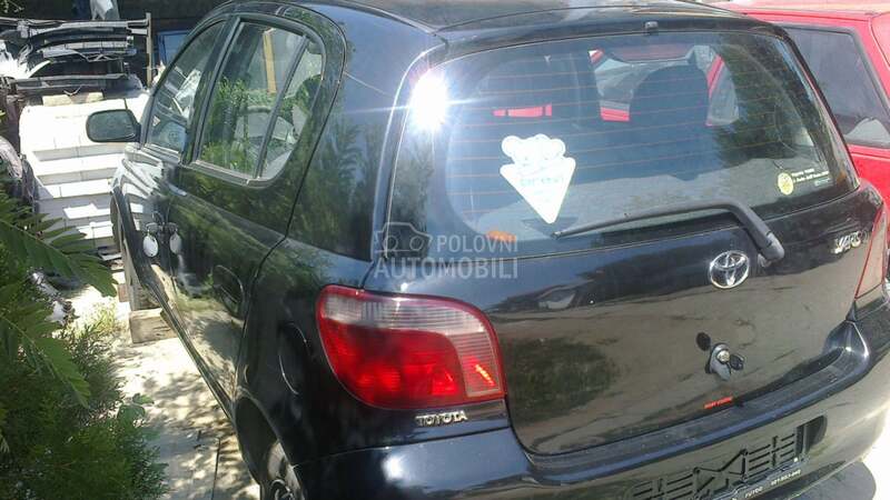 Toyota Yaris - kompletan auto u delovima