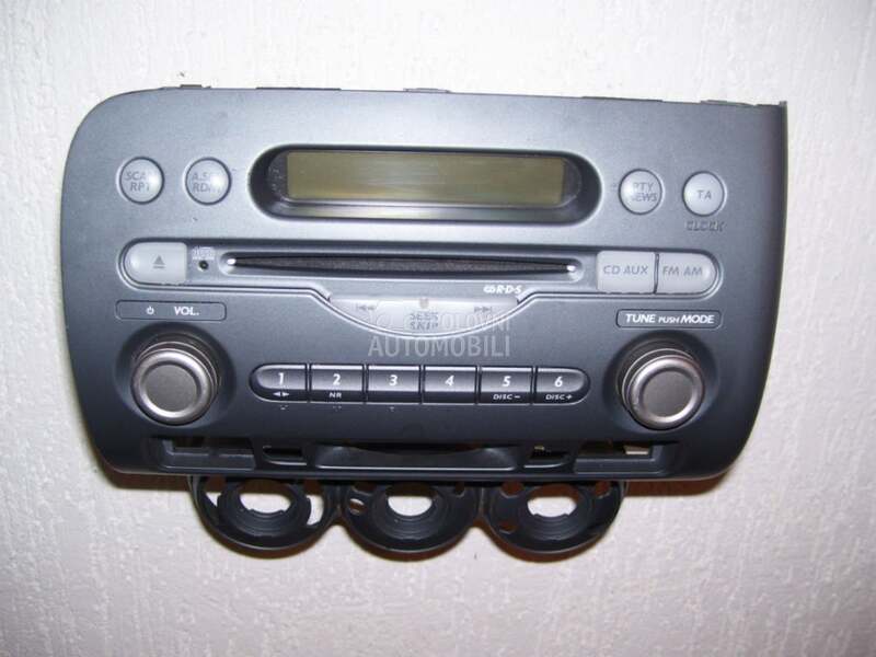 Fabricki cd plajer za Honda Jazz