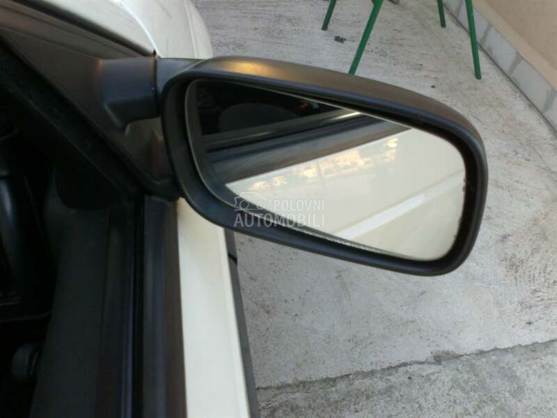 Retrovizor za Volkswagen Passat B3