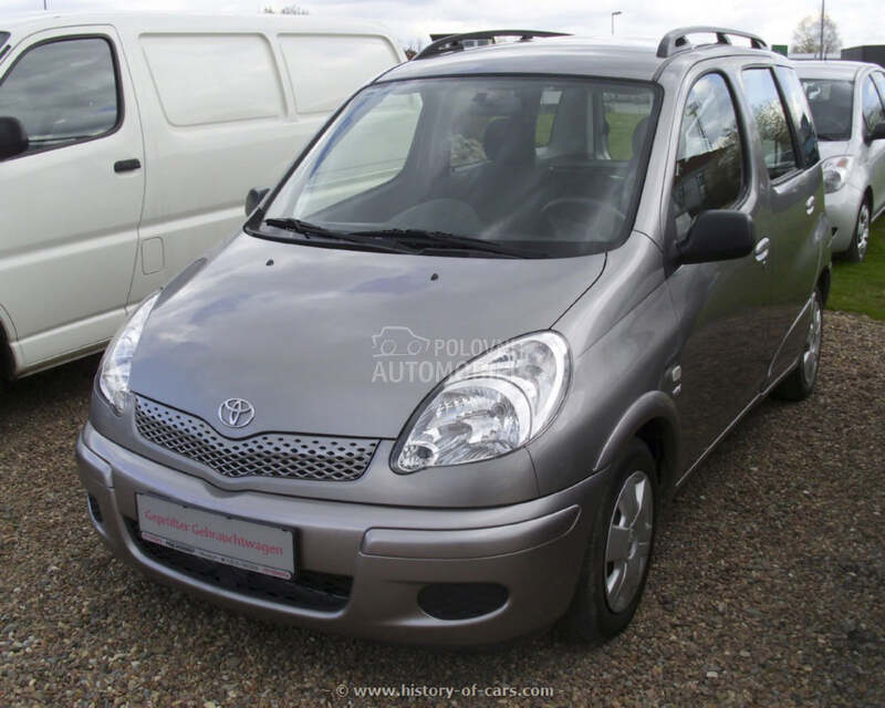 Toyota Jaris verso delovi