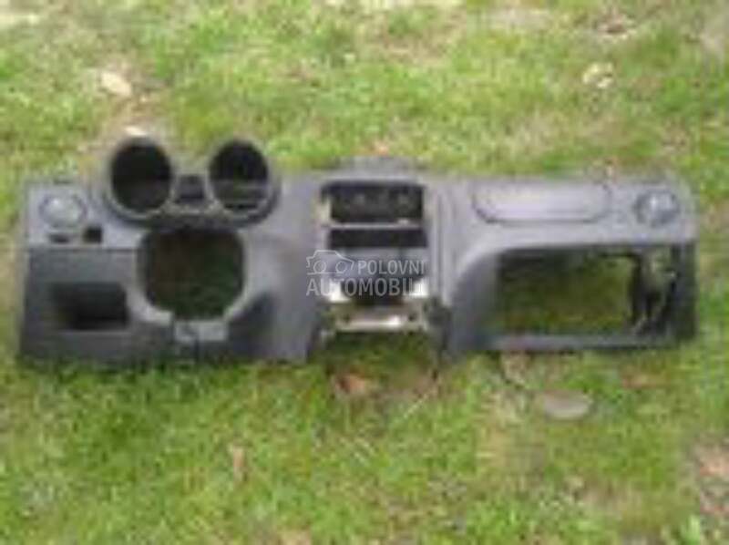 Instrument tabla za Alfa Romeo 147, 156
