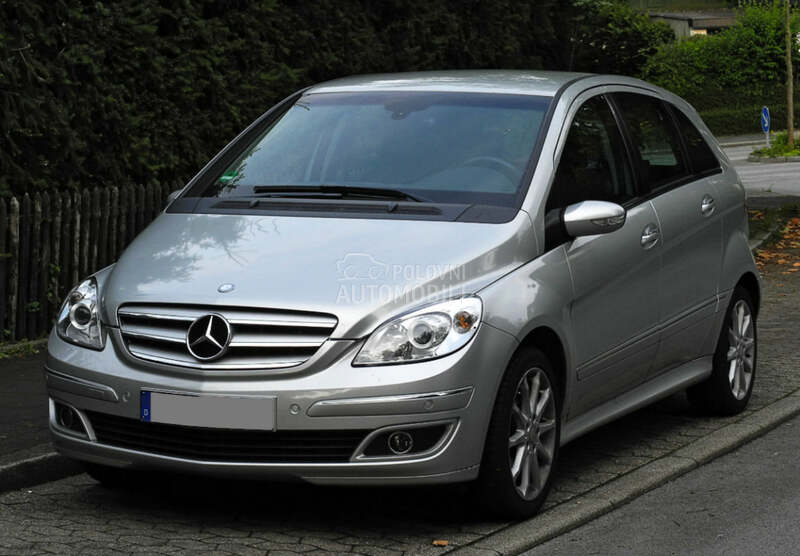Karoserijski delovi za Mercedes Benz B 200