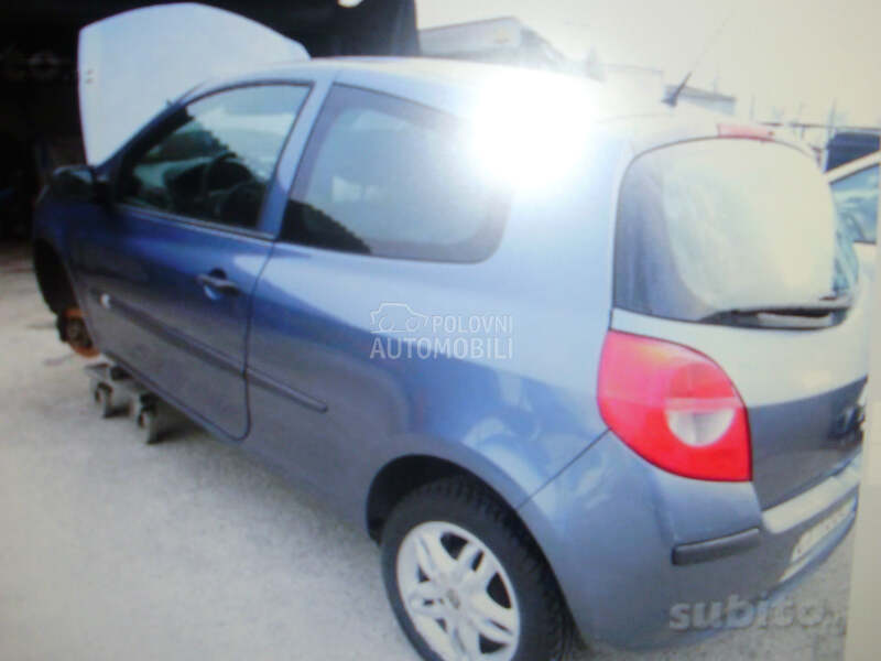 Renault Clio - kompletan auto u delovima