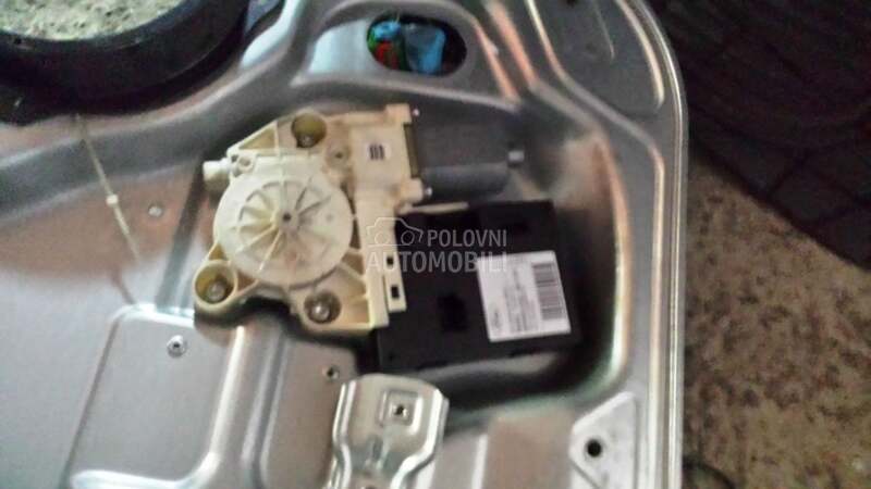 Podizaci stakla za Ford C-Max, Focus od 2005. do 2011. god.
