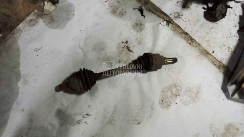 Poluosovina leva za Ford C-Max, Focus od 2005. do 2011. god.