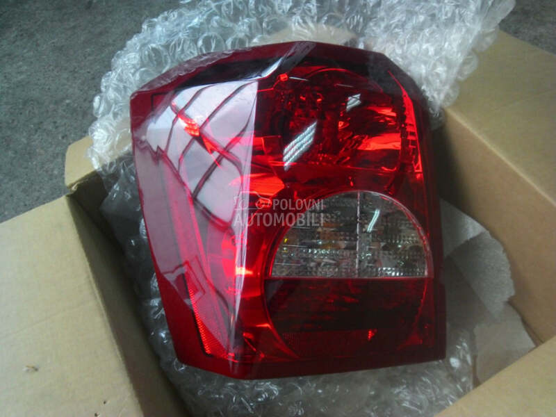 Stop svetlo za Dodge Caliber