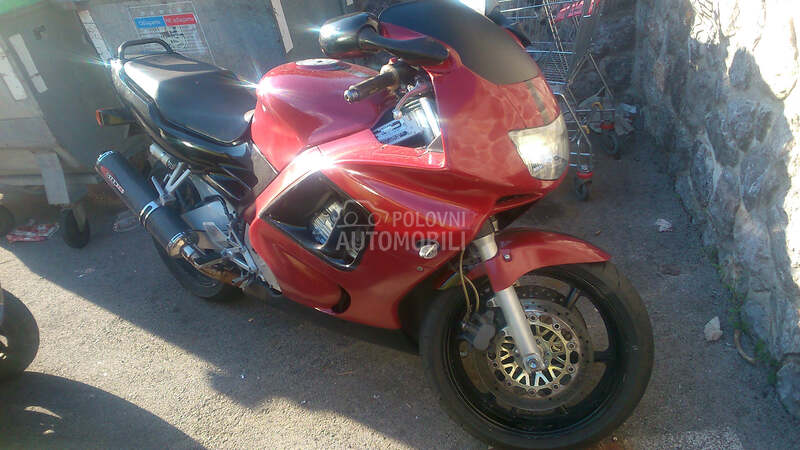 cbr 600 f3 f4 delovi
