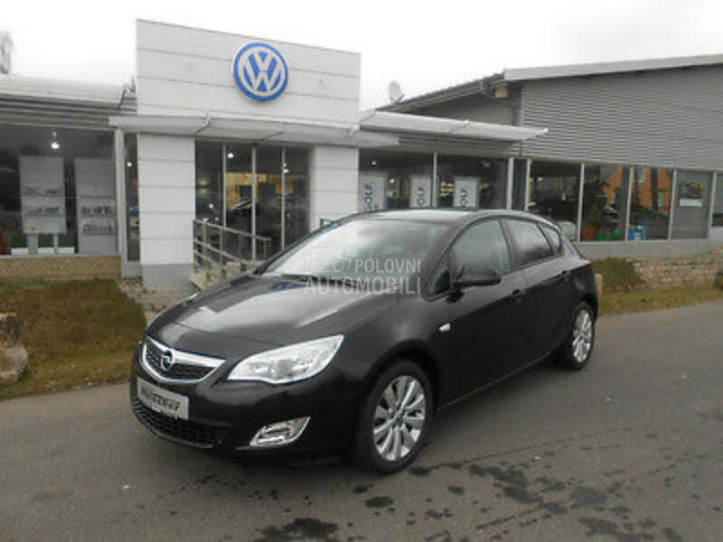 Delovi za Opel Astra J