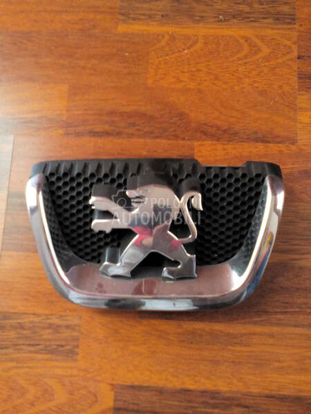 Prednji znak za Peugeot 