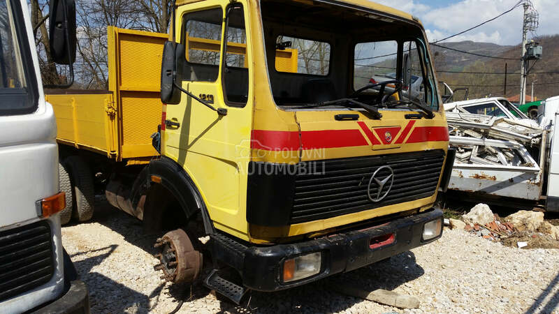 mercedes 1213