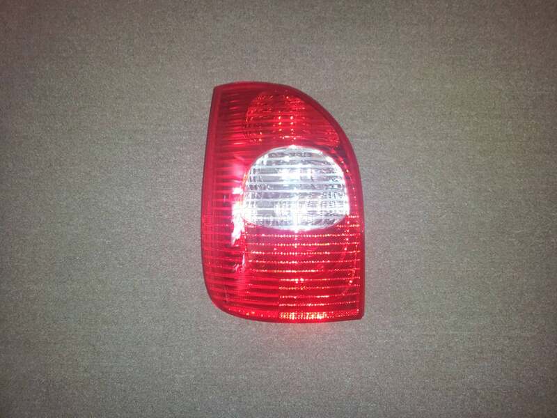 Stop svetlo levo za Citroen Xsara Picasso od 2004. do 2007. god.
