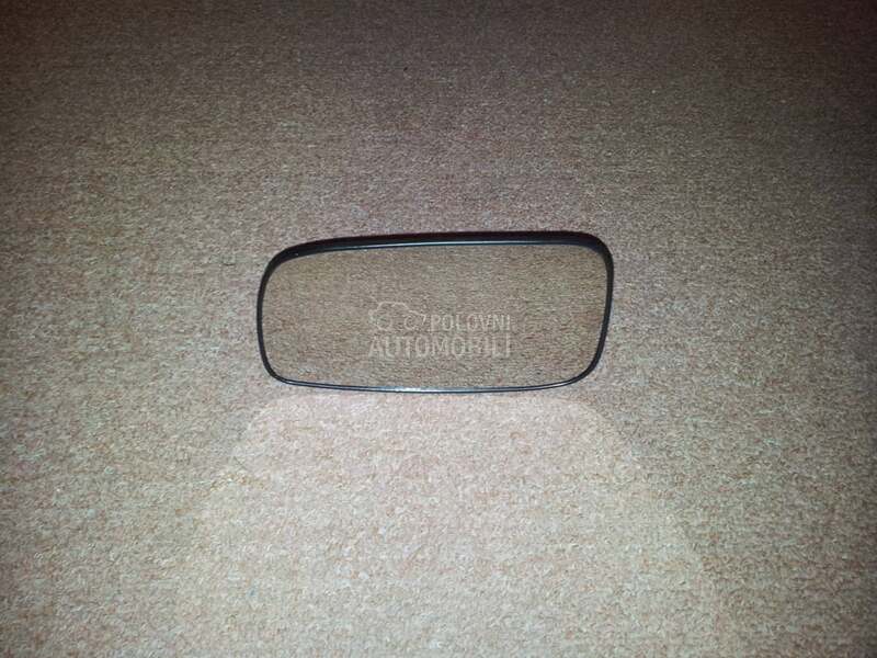 Staklo retrovizora za Toyota Avensis od 2003. do 2006. god.
