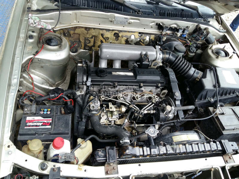 Mazda 626 - kompletan auto u delovima
