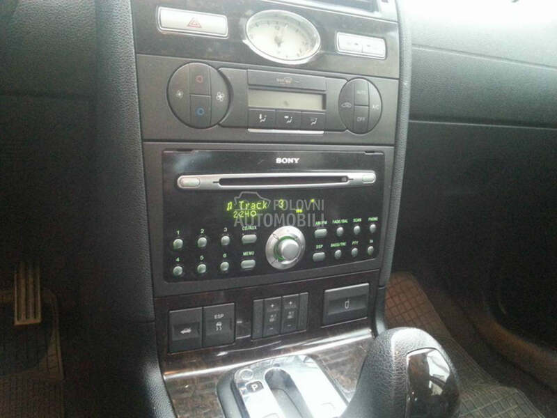 CD player za Ford C-Max, Focus, Mondeo ...