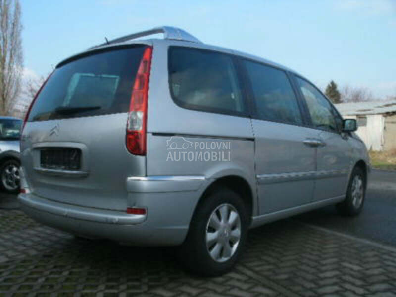 Delovi za Citroen C8