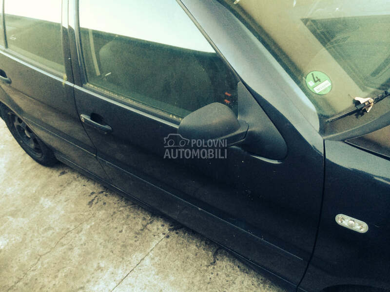 Volkswagen Polo - kompletan auto u delovima