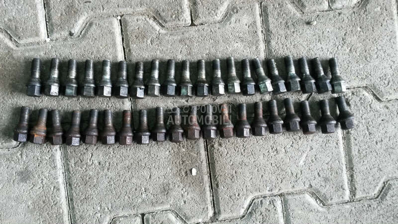 Srafovi za tockove za Alfa Romeo 145, 146, 147 ...