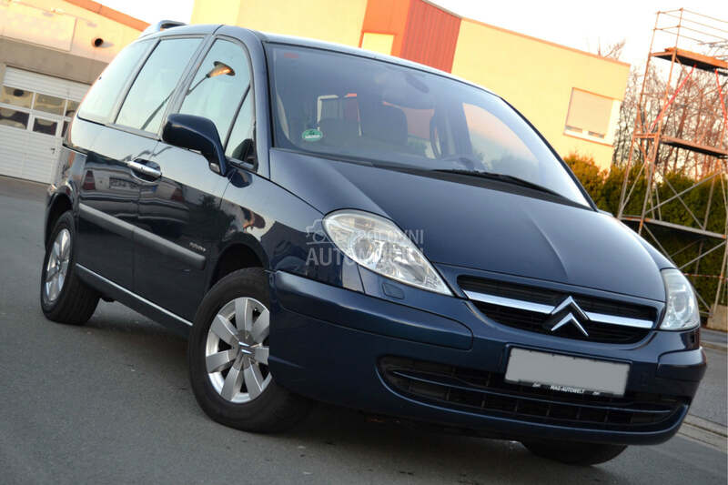 Citroen C8 - kompletan auto u delovima