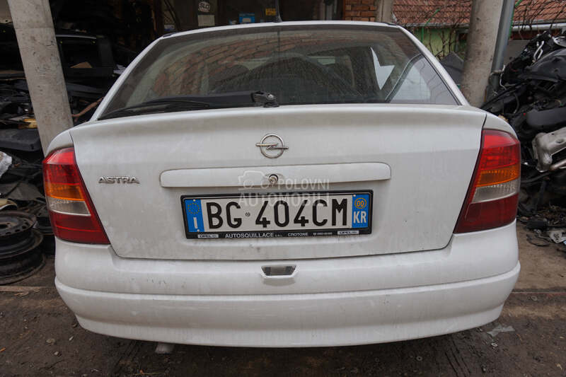 Opel Astra G - kompletan auto u delovima