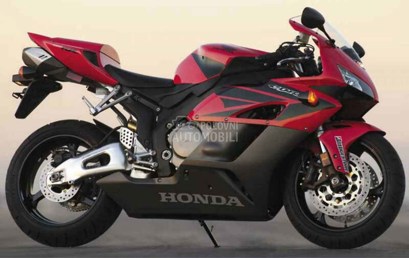 Honda 1000 RR 2004 God.